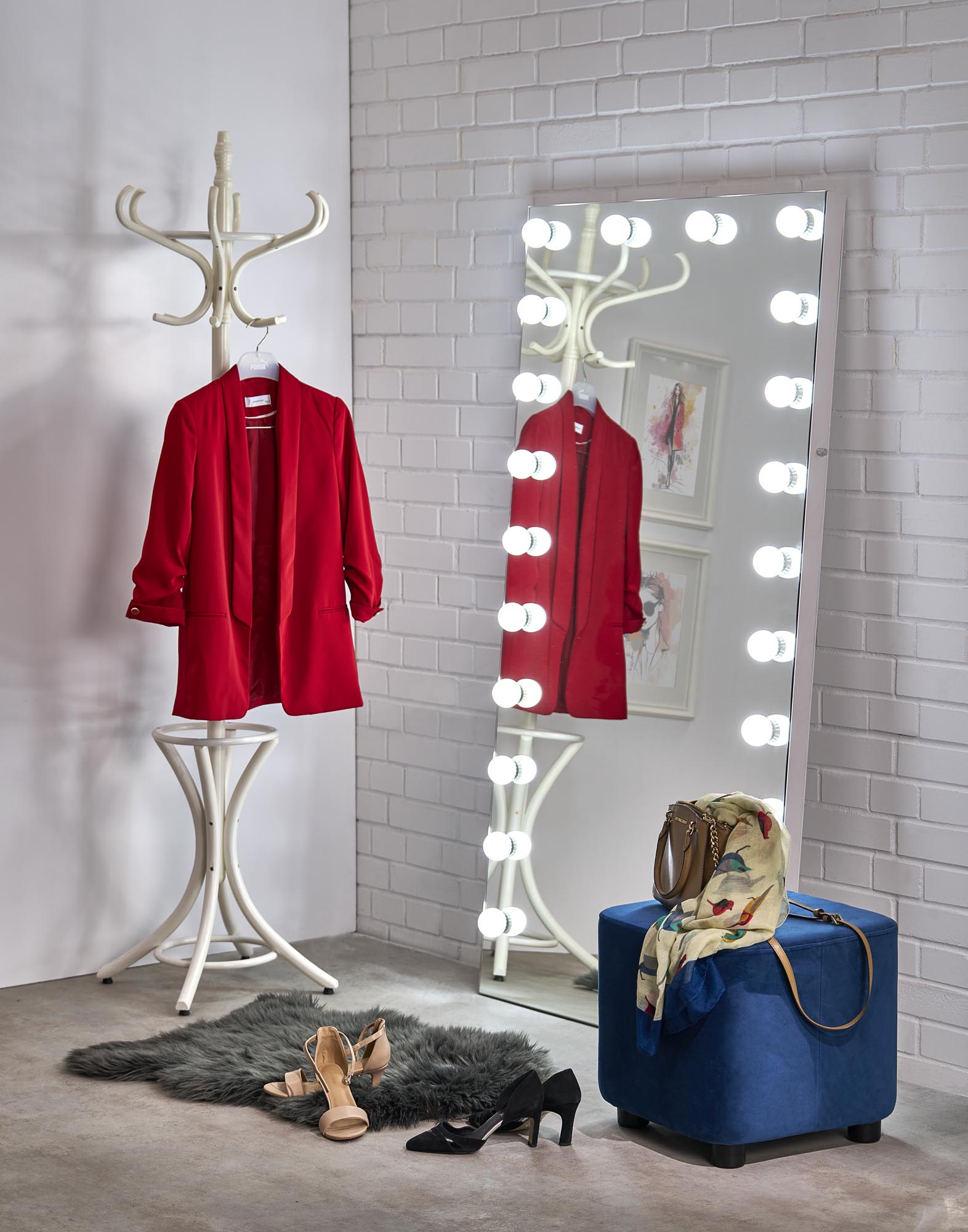 Garola fali tükör